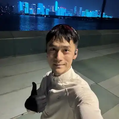 龙博